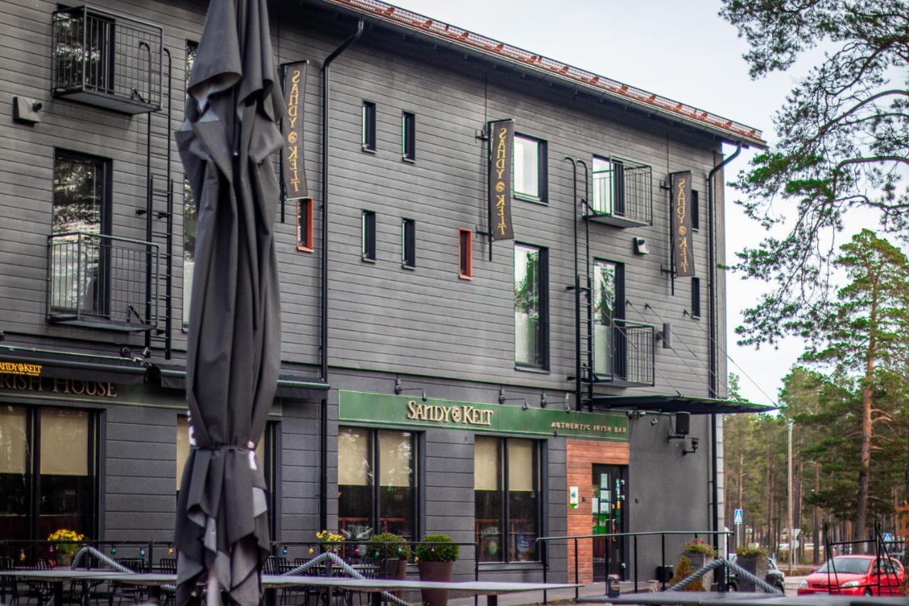Sandy Kelt - Irish House Apartments Kalajoki Buitenkant foto